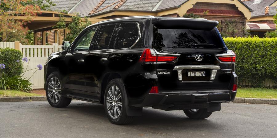  Lexus LX570 2015 года  (AU) (фото 15 из 19)